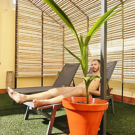 Maracuya House - Men Only بيت ضيافة توريمولينوس