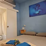 Maracuya House - Men Only 招待所 托雷莫利诺斯