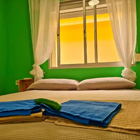 Гостьовий будинок Maracuya House - Men Only