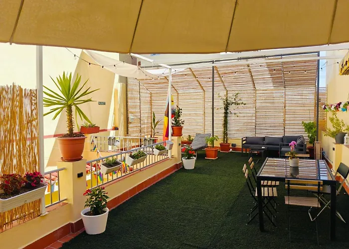 בית הארחה Maracuya House - Men Only