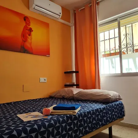 Maracuya House - Men Only Guest house