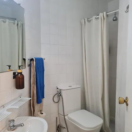Maracuya House - Men Only Guest house