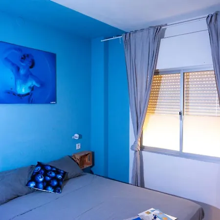 Maracuya House - Men Only Guest house